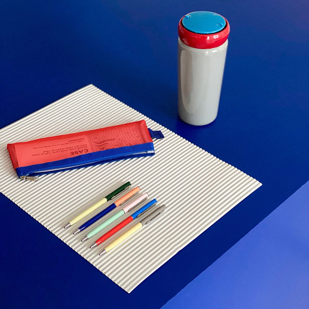 Trousse Et Les 5 Stylos - Rouge