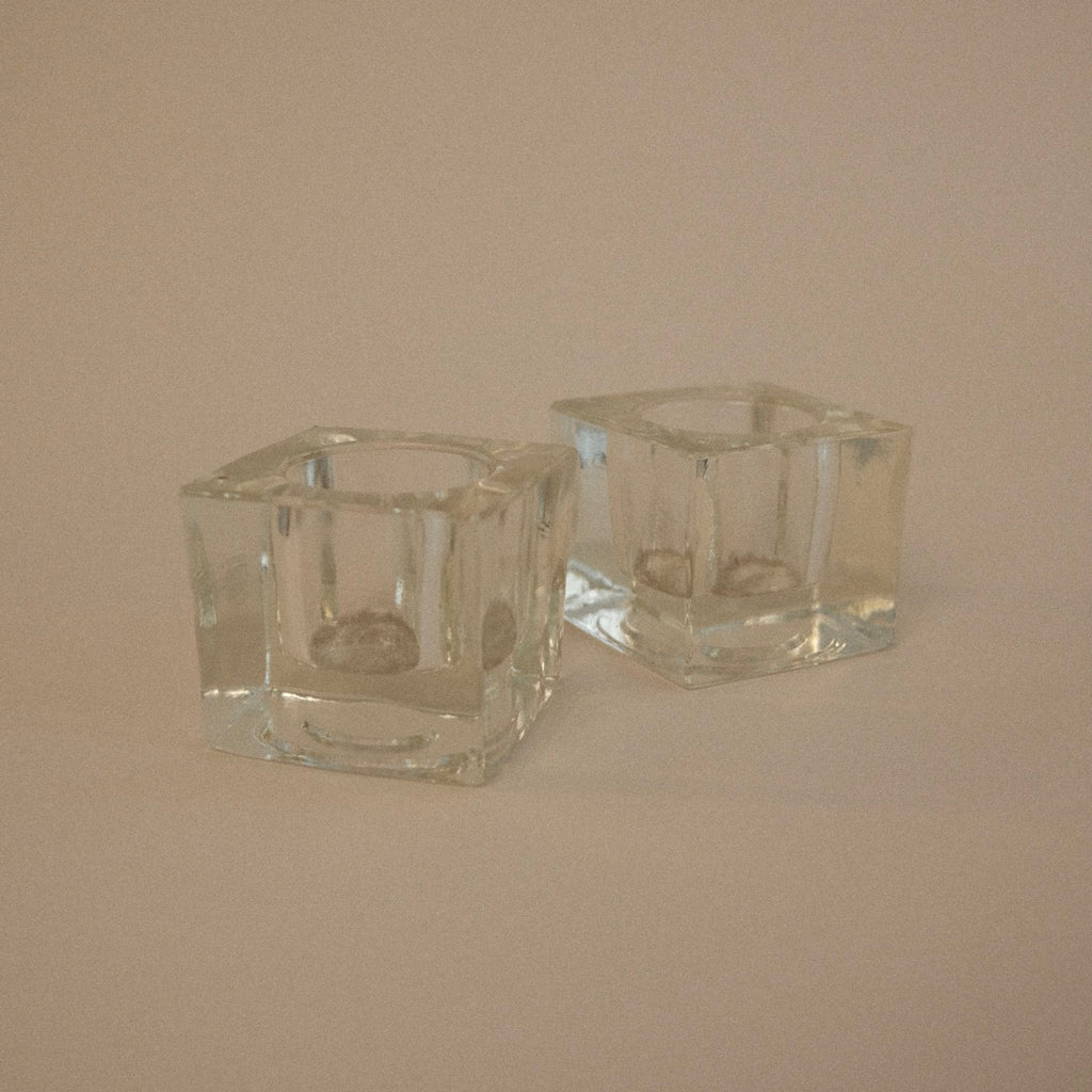Paire De Bougeoirs Carrés En Verre