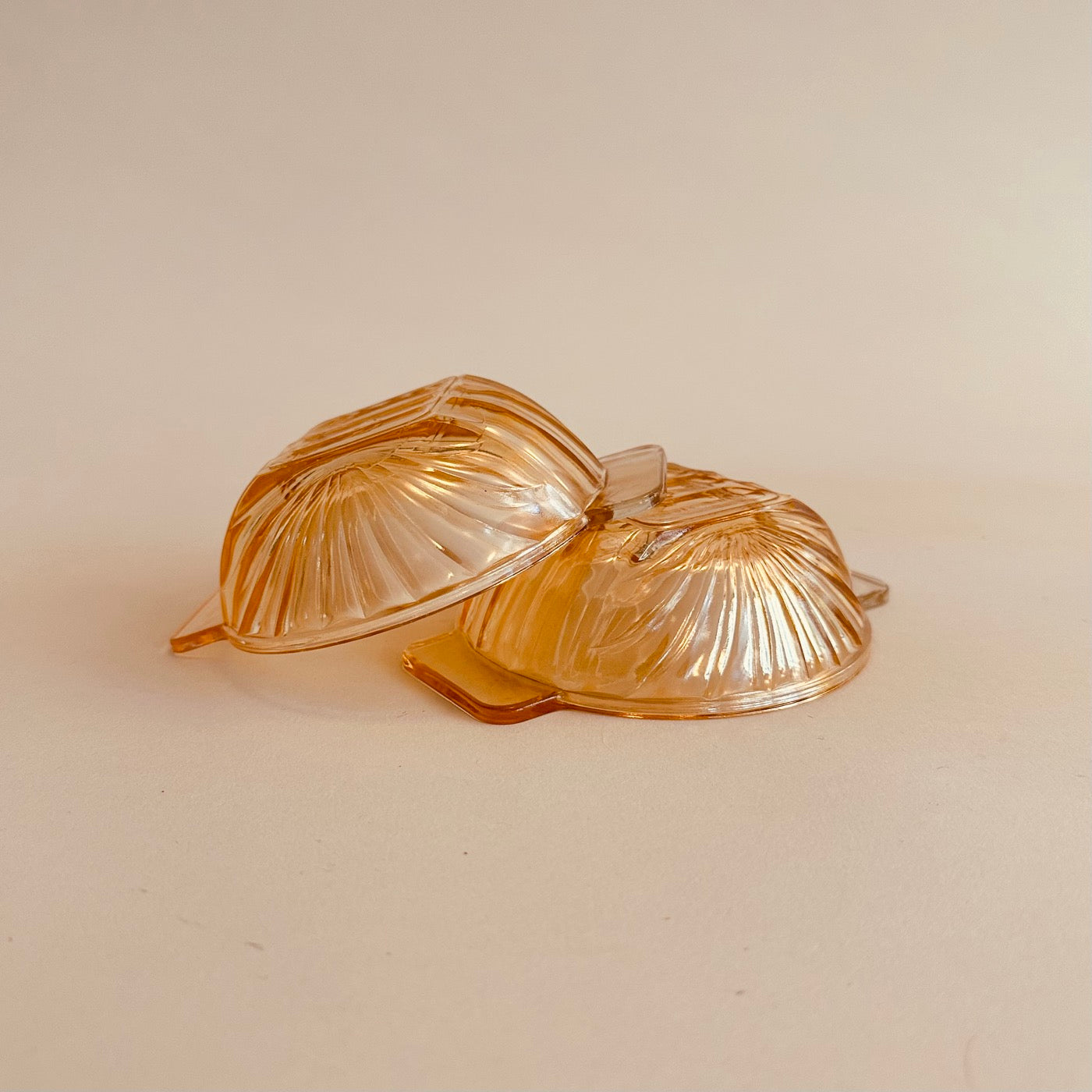 Duo De Coupelle En Verre Doré Vintage