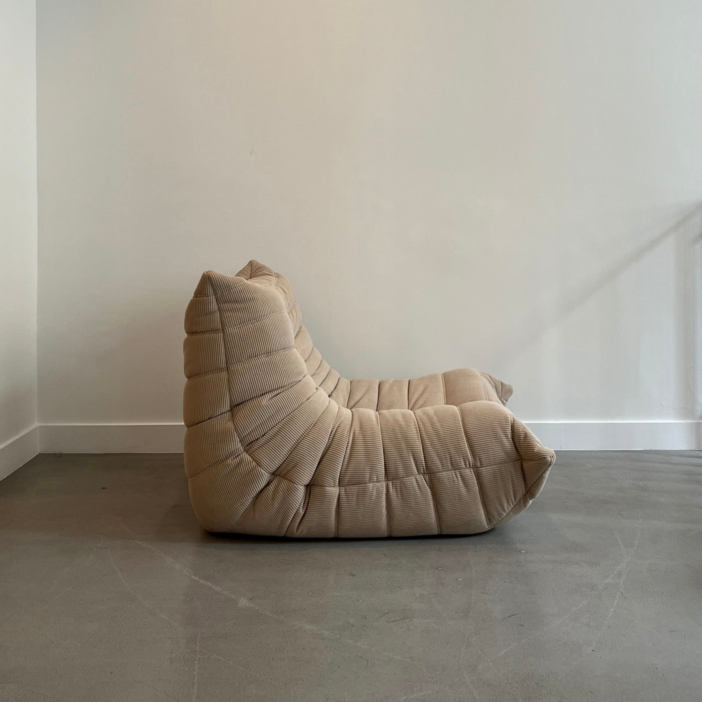 Chauffeuse Togo Beige