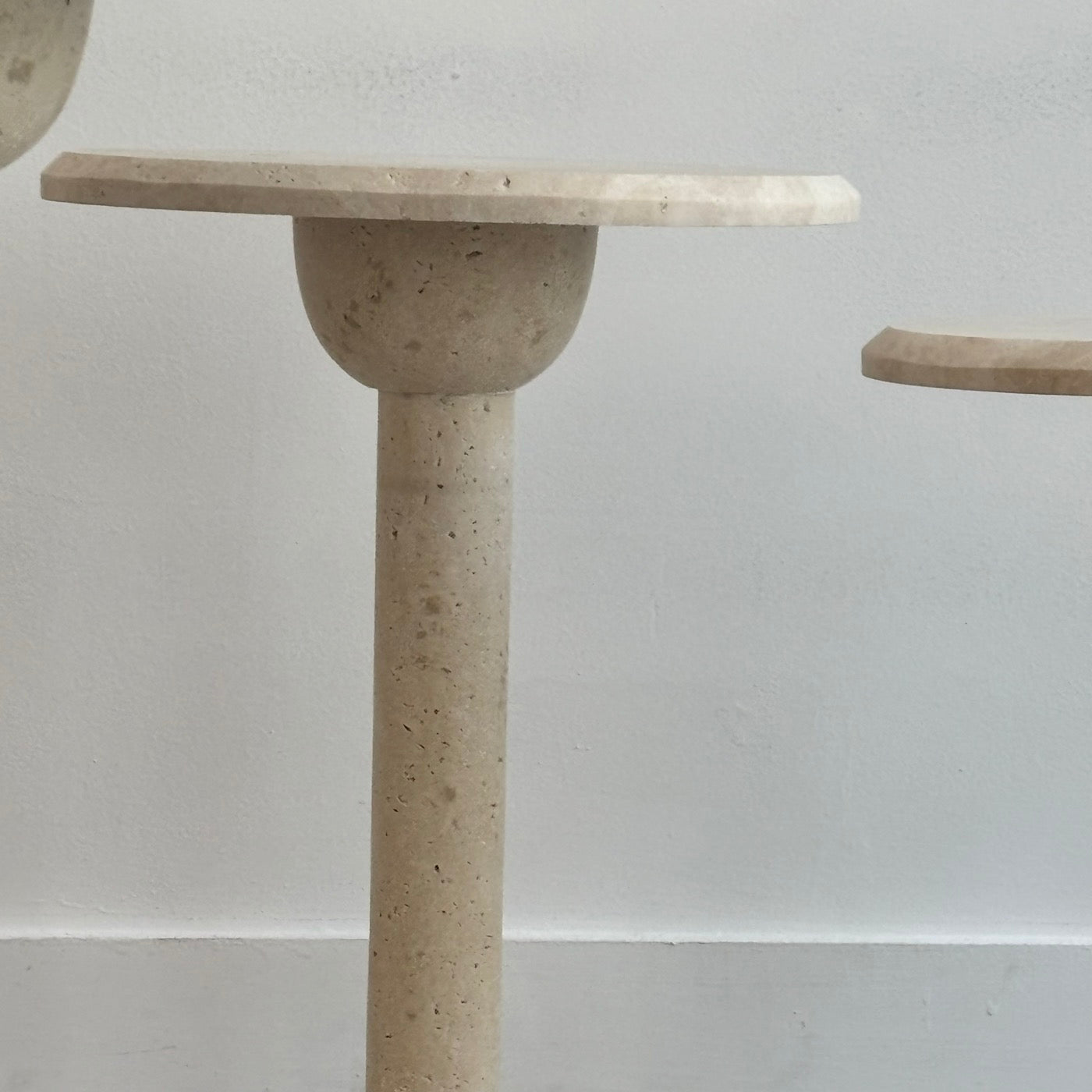 Ensemble De 3 Tables D'Appoints En Travertin