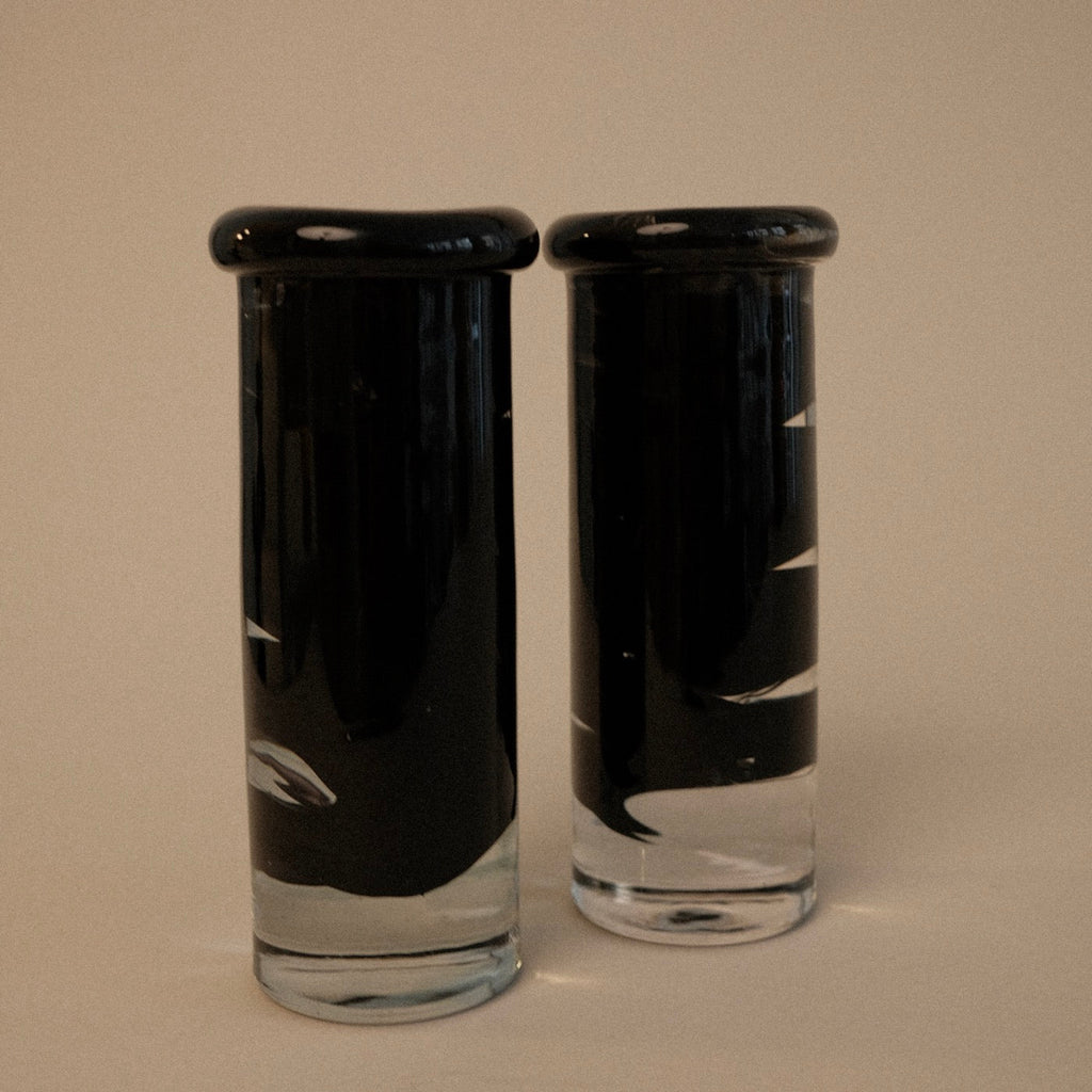 Paire De Bougeoirs En Verre