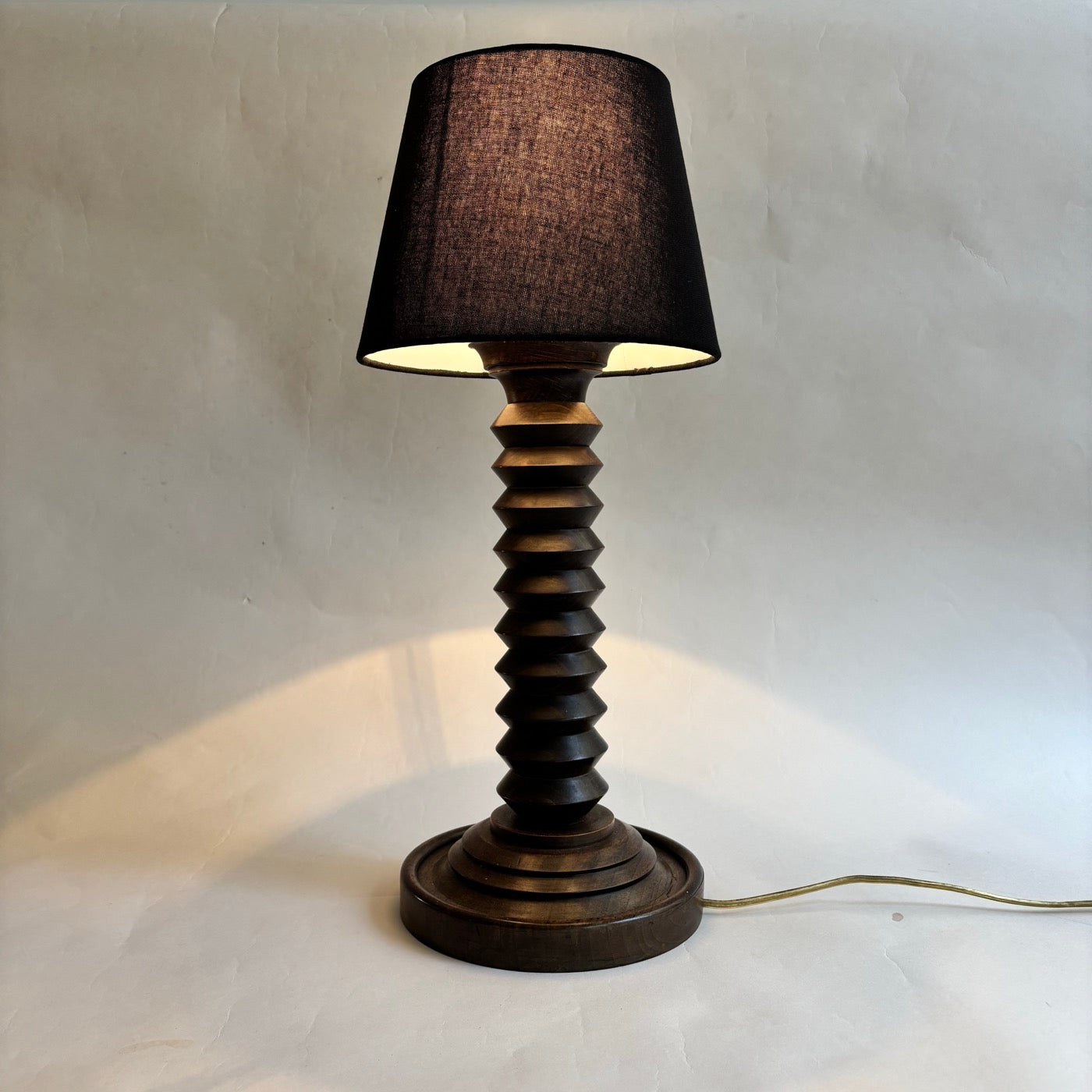 Lampe En Bois Tourné Dans Le Goût De Charles Dudouyt
