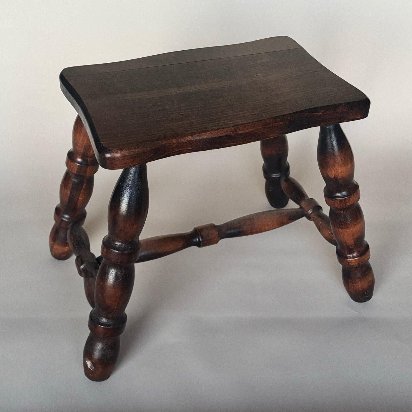 Tabouret En Bois Vintage