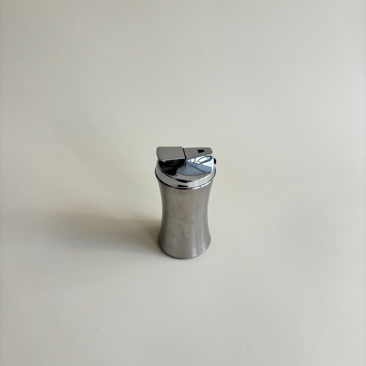 Briquet De Table En Métal