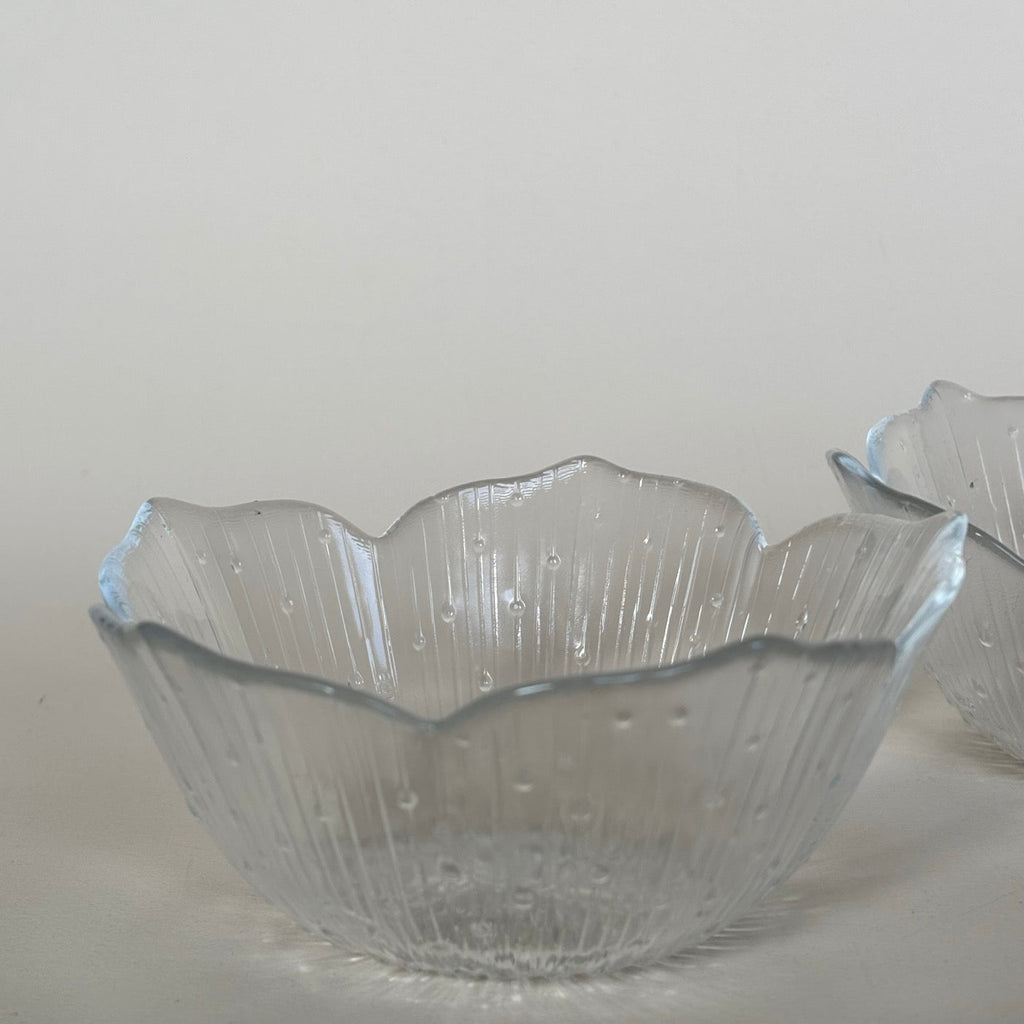 Deux Coupelles En Verre Fleur