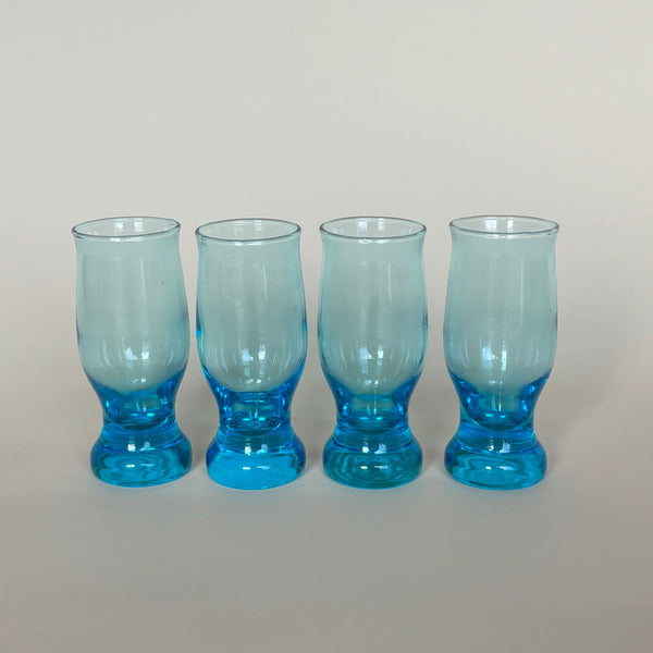 Ensemble De 4 Petits Verres Bleues