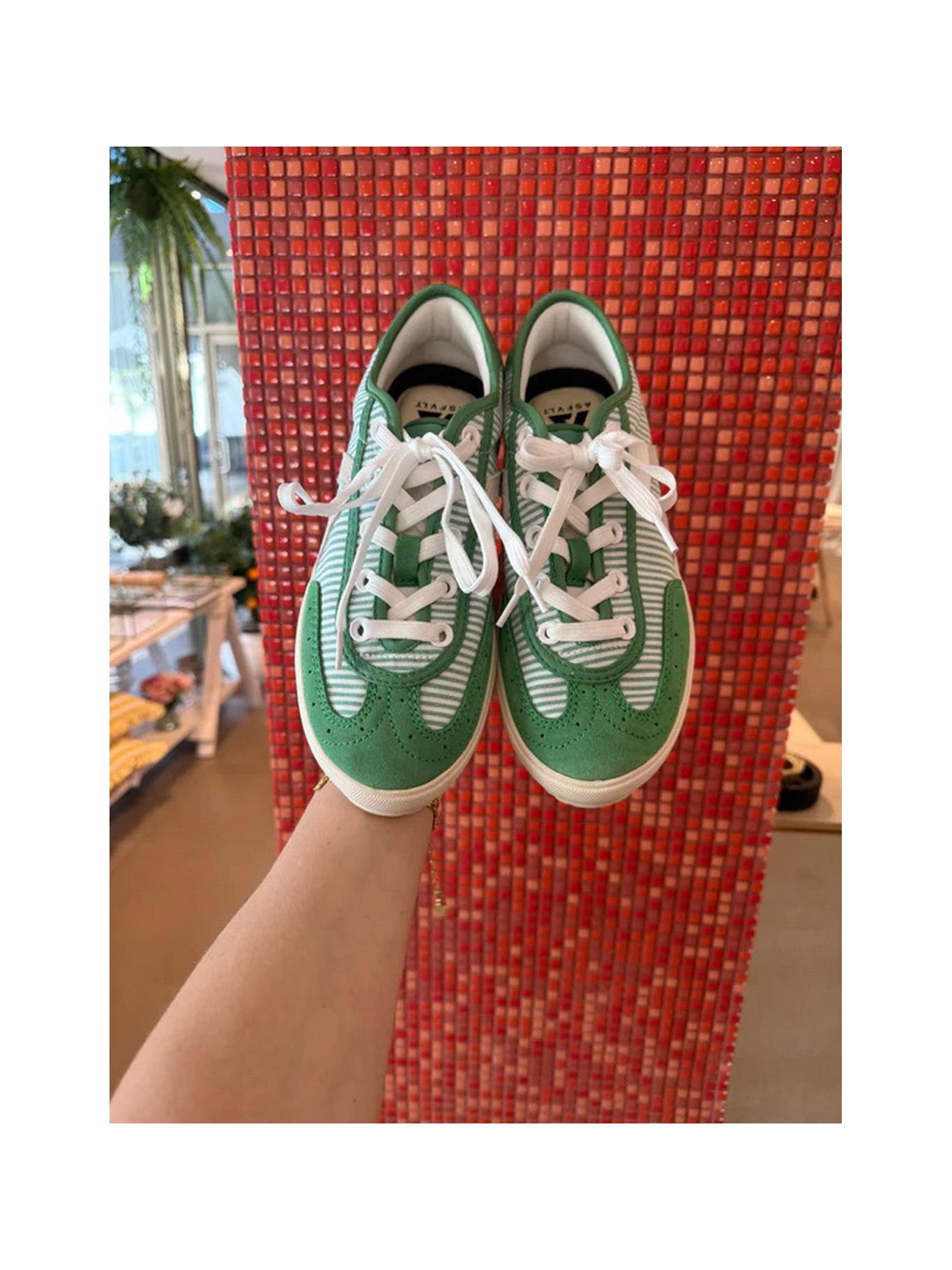 Sneakers Swing - Green / White Stripe