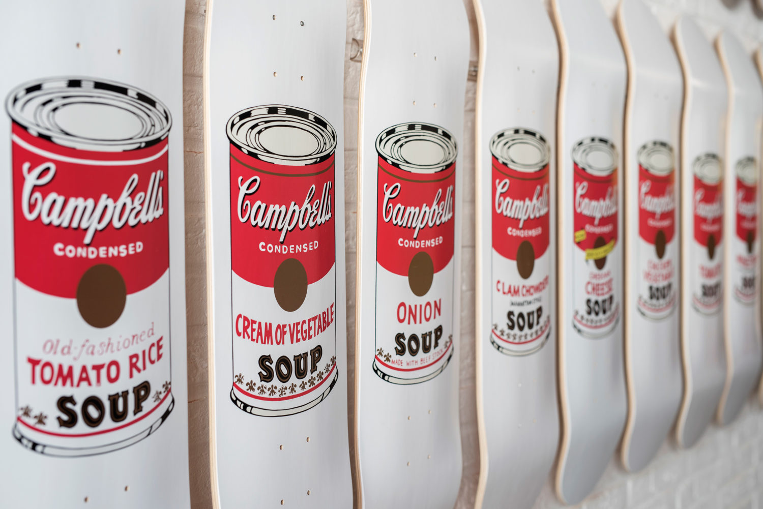 Andy Warhol - 32 Campbells Soup Cans