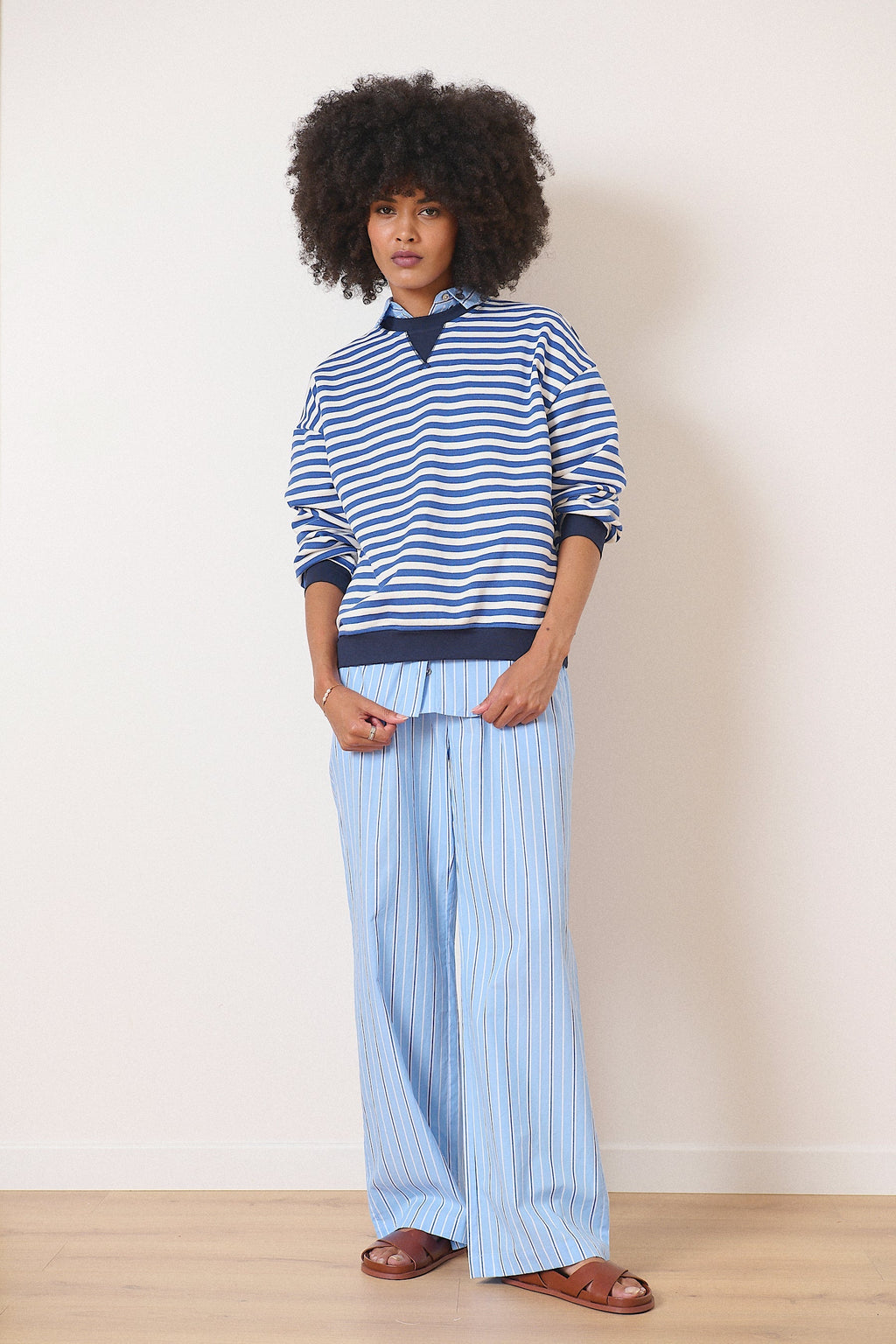 Pantalon à pinces et à taille haute collection printemps été femme avec jambes larges Garance Paris