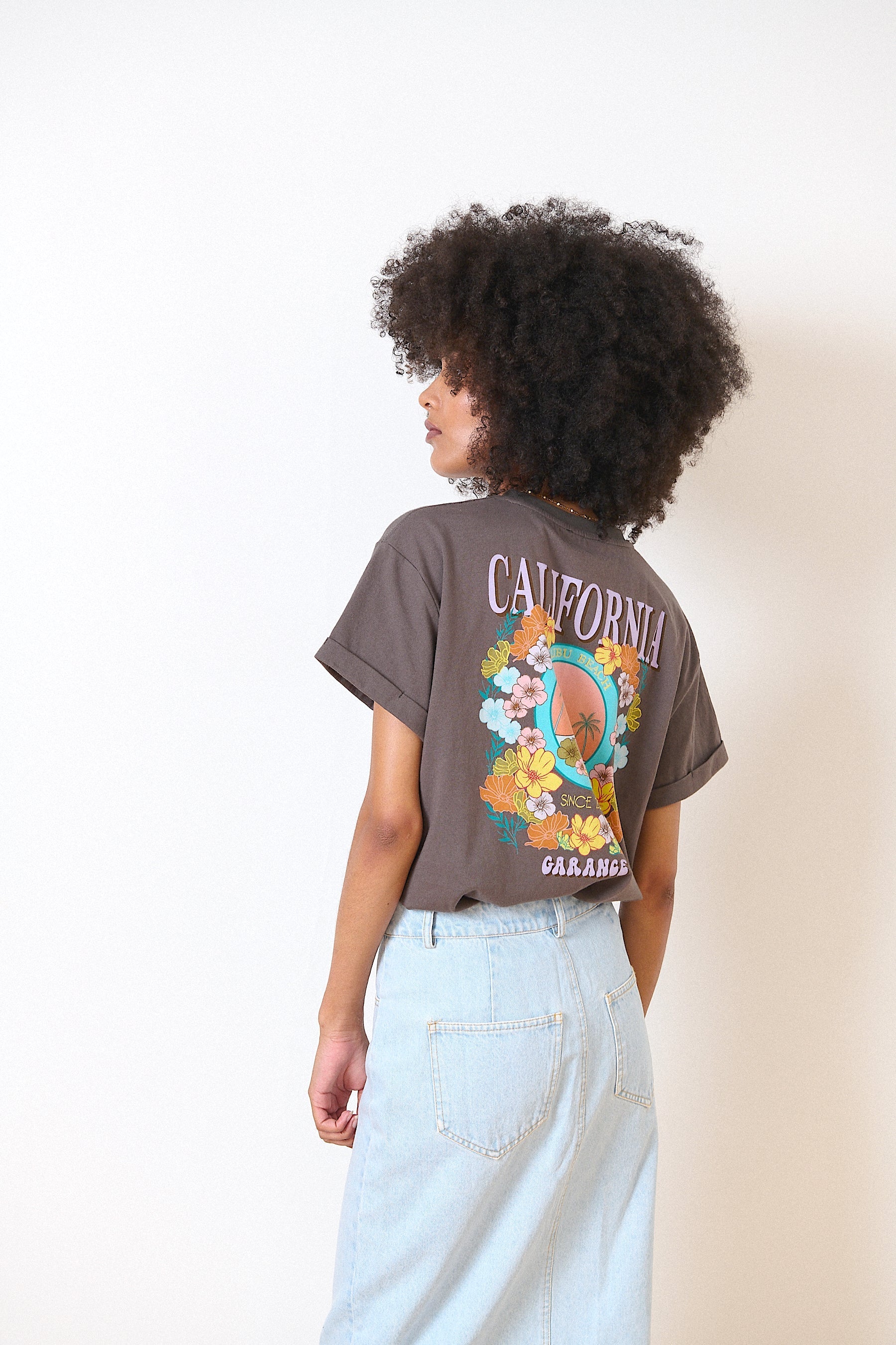 T-shirt manches courtes, col rond, coupe oversize avec imprimé audacieux devant et dos