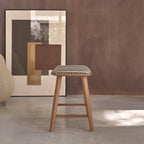 TCB0016-lot_de_2_tabourets_de_bar_en_teck_massif_et_assise_a_rayures_45_cm-04.jpg