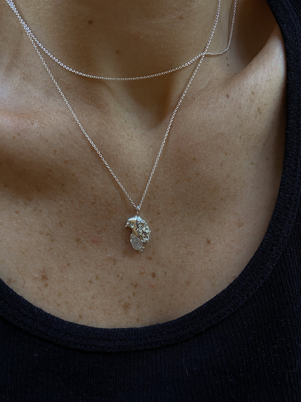 Collier Organic 004