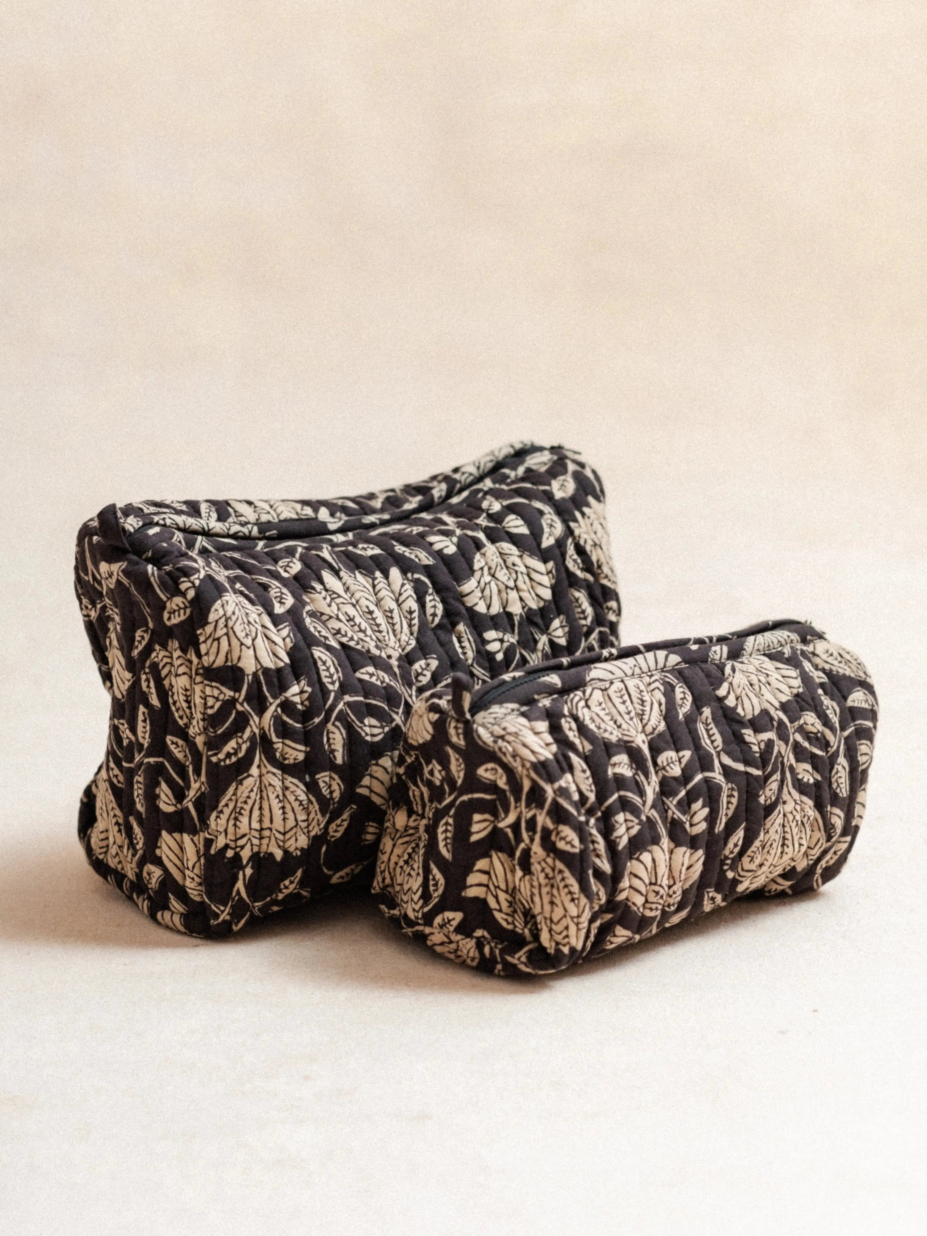 Trousse  - Toilette et maquillage - Lotus Noir KIRANE