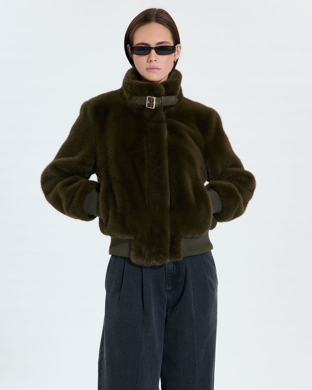 Veste courte en fausse fourrure kaki_1