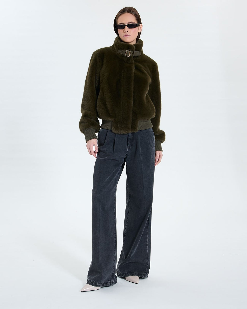 Veste courte en fausse fourrure kaki_3