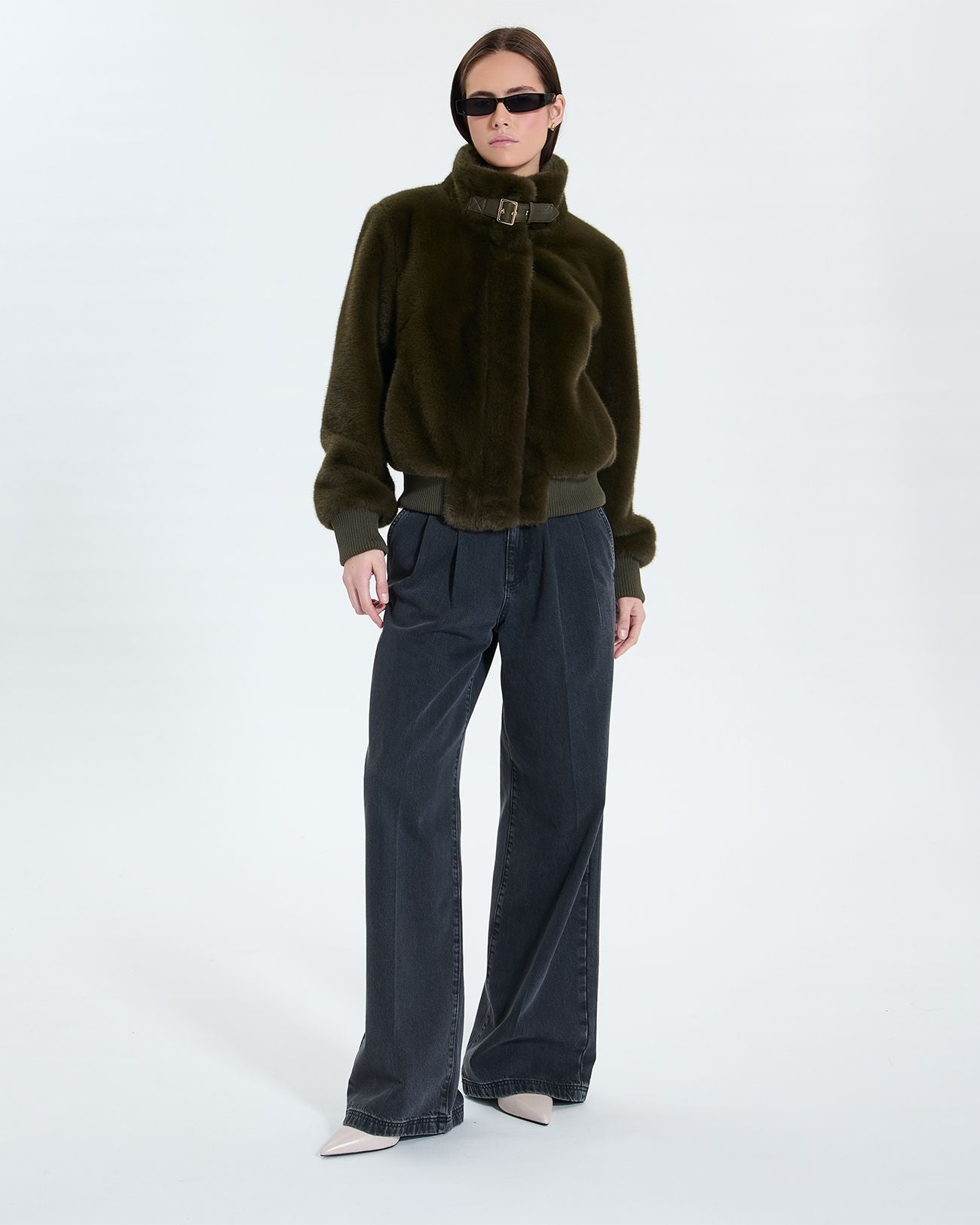 Veste courte en fausse fourrure kaki_3