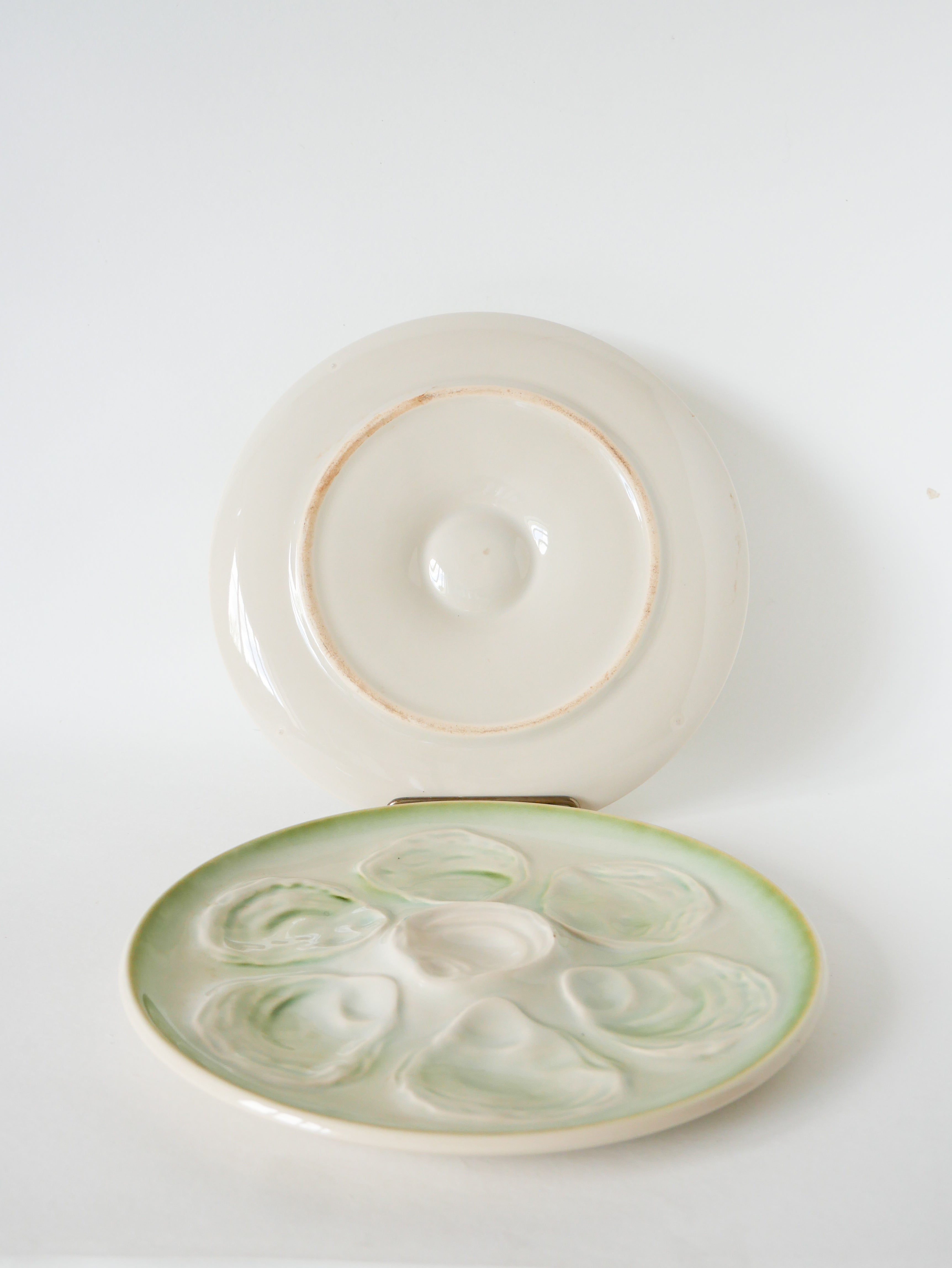 Paire D'Assiettes À Huîtres En Barbotine, Bleu & Vert, 1960