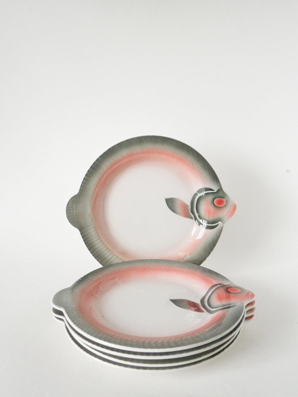 Lot De 6 Assiettes Plates En Barbotine, Forme Poisson, Rose Et Gris, 1960