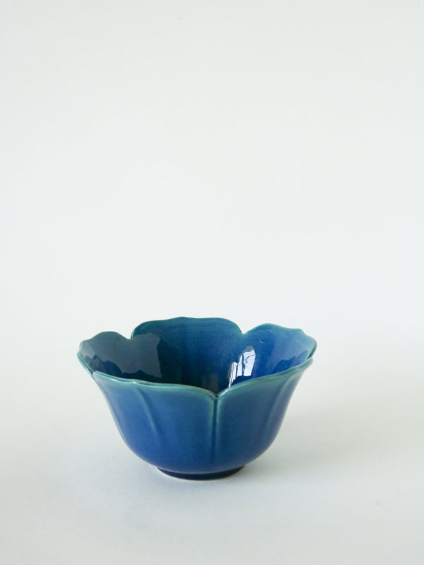 Coupe En Céramique En Forme De Fleur, Bleu Klein