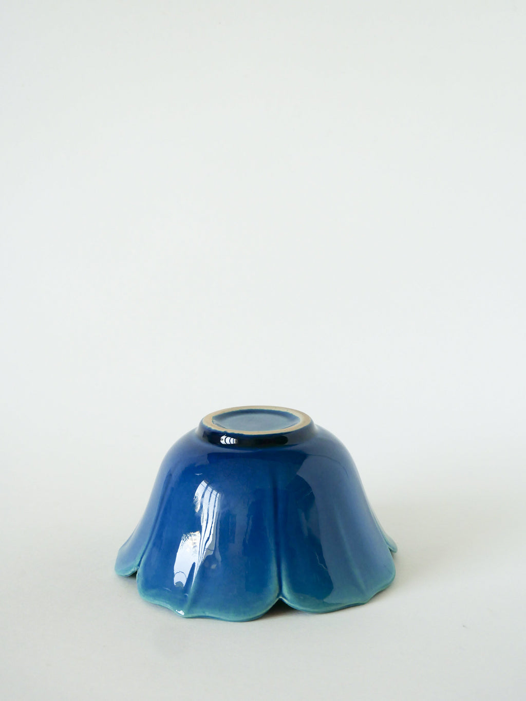 Coupe En Céramique En Forme De Fleur, Bleu Klein