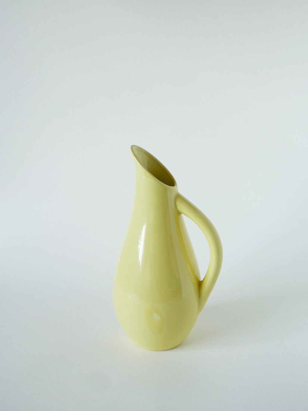 Grand Pichet En Céramique, Jaune Beurre, Signé Magda, 1960