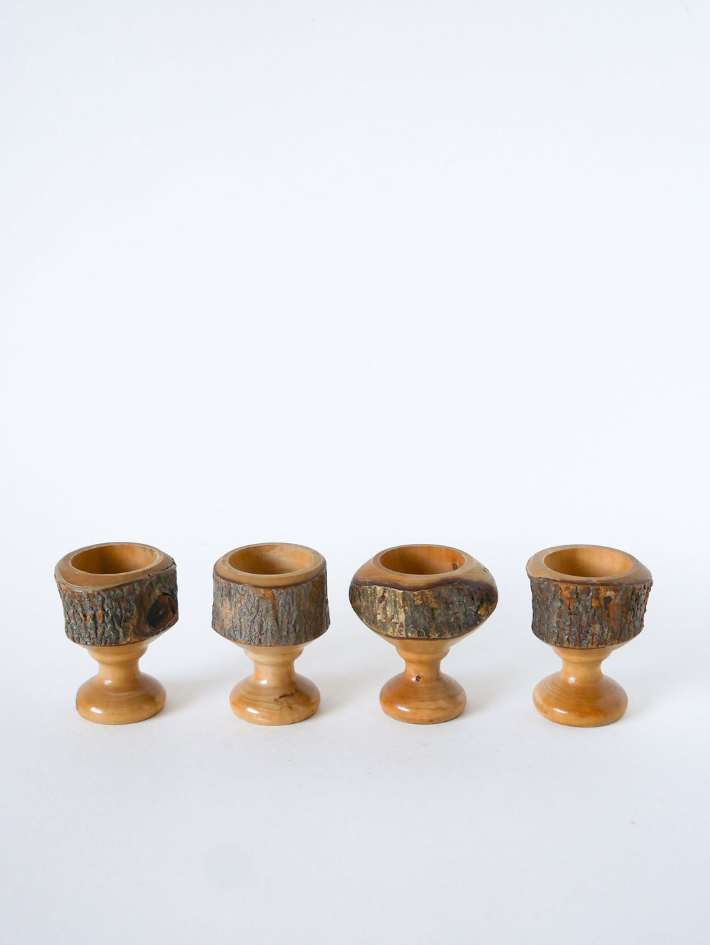 Ensemble De 4 Coquetiers En Bois, Brutaliste, 1970