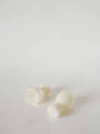 Paire De Coquetiers En Albâtre, Ecru, 1970