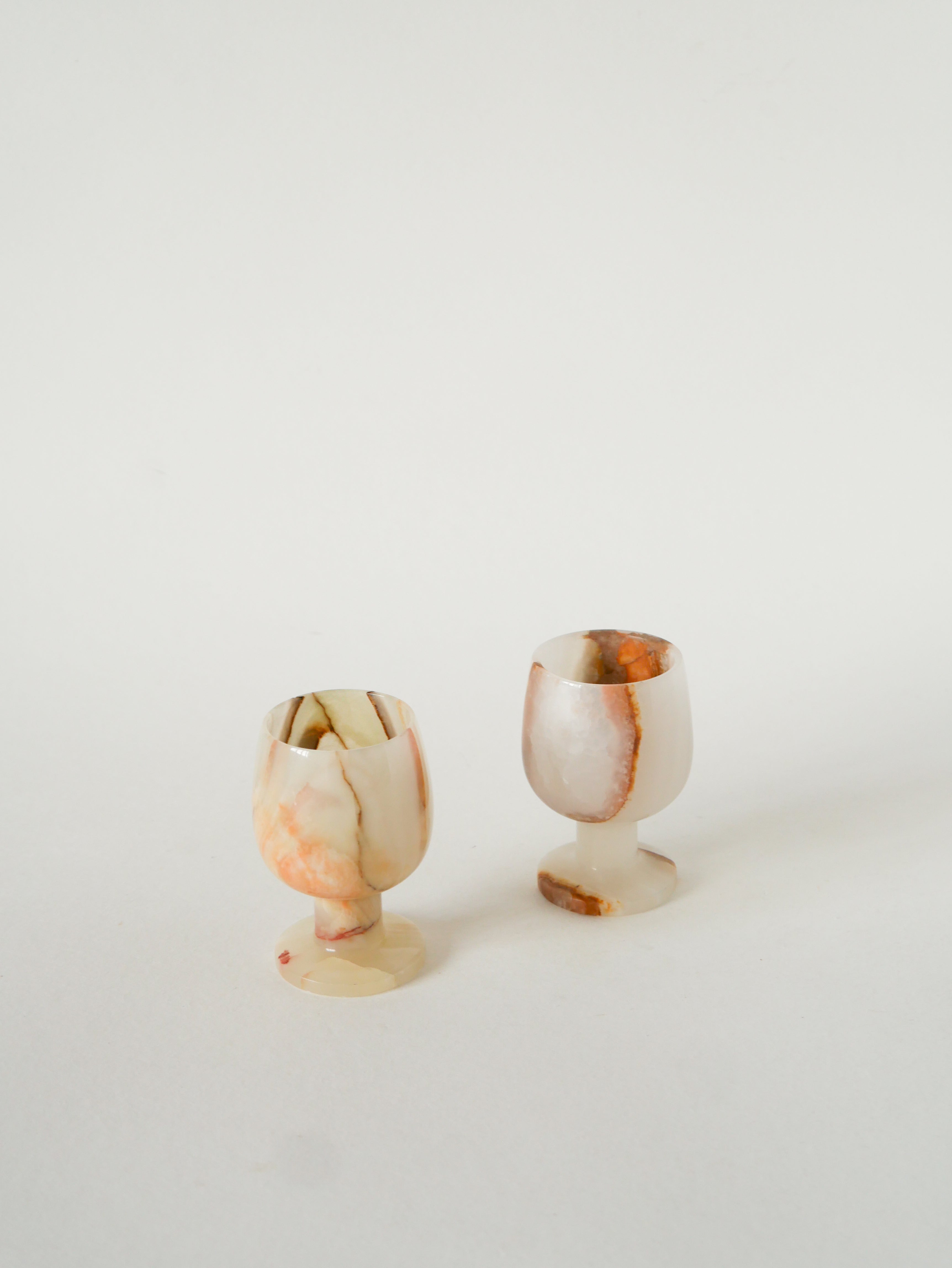 Paire De Coquetiers En Albâtre, Beige Et Marron, 1970 - 8 X 4.5 Cm