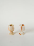 Paire De Coquetiers En Albâtre, Beige Et Marron, 1970 - 8 X 4.5 Cm