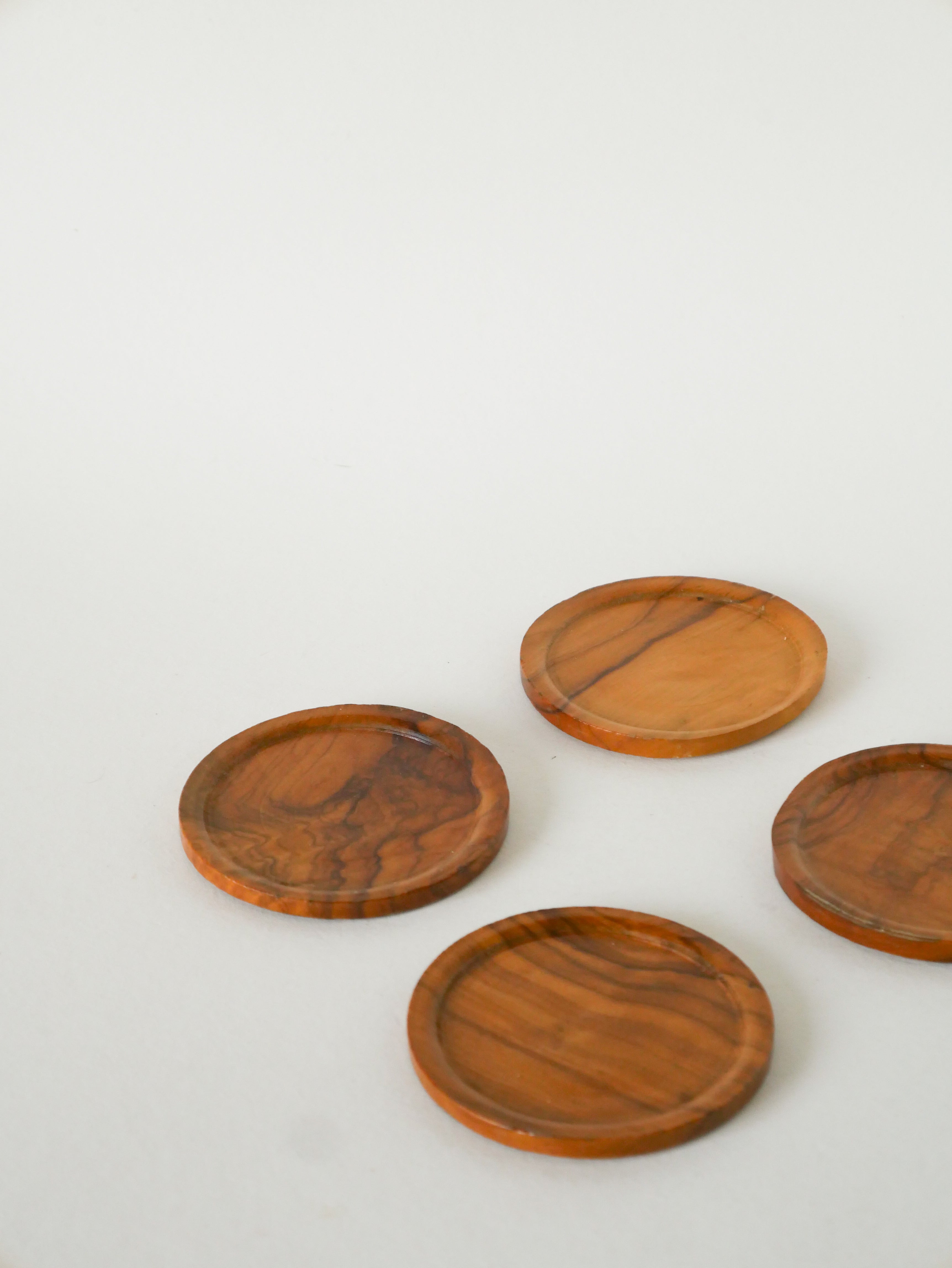 Ensemble De 4 Dessous De Verres En Tuya, 1970
