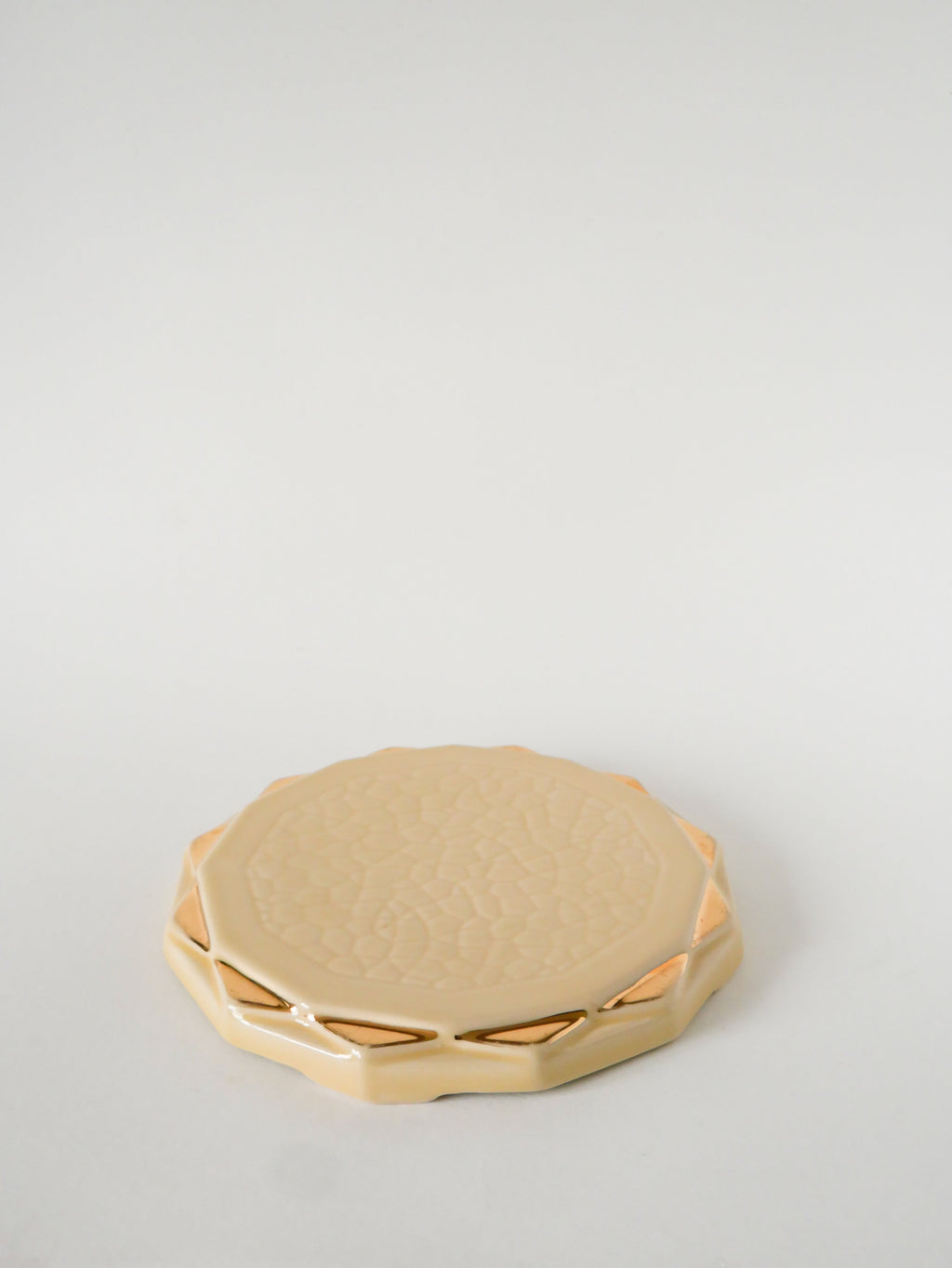 Dessous De Plat En Céramique, Jaune Beurre Et Doré, 1960