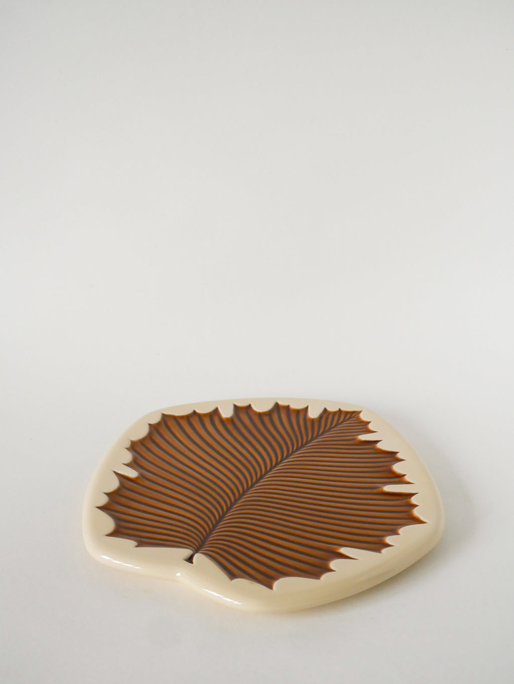 Dessous De Plat En Céramique Modèle Feuille, Verceram, Marron, 1960