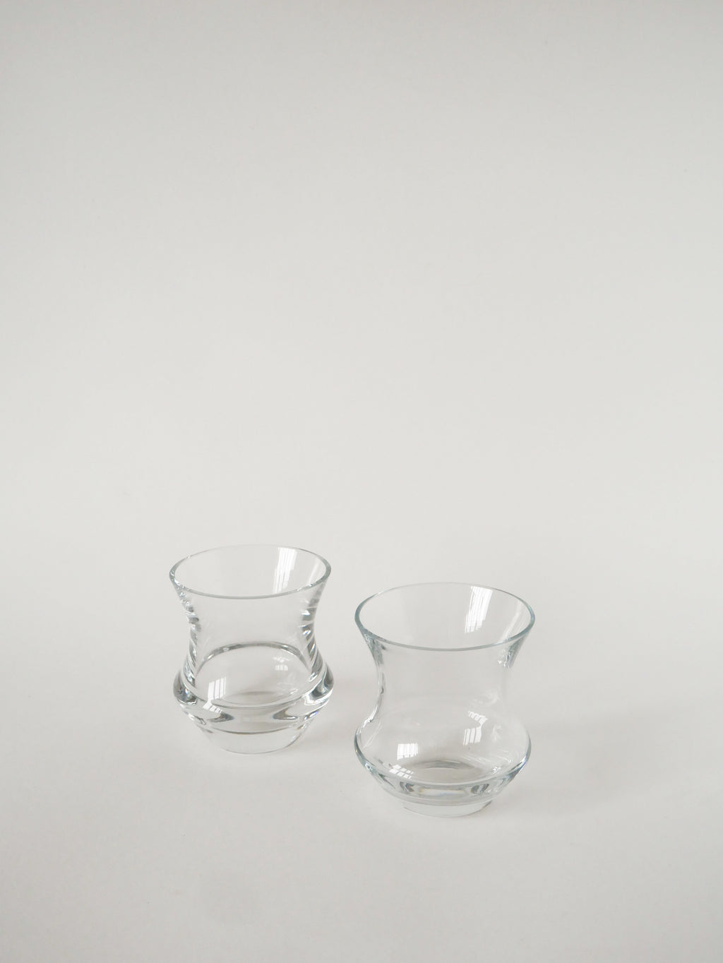 Duo De Pots À Condiments En Cristal Et Métal Argenté, Saint Hilaire, 1960