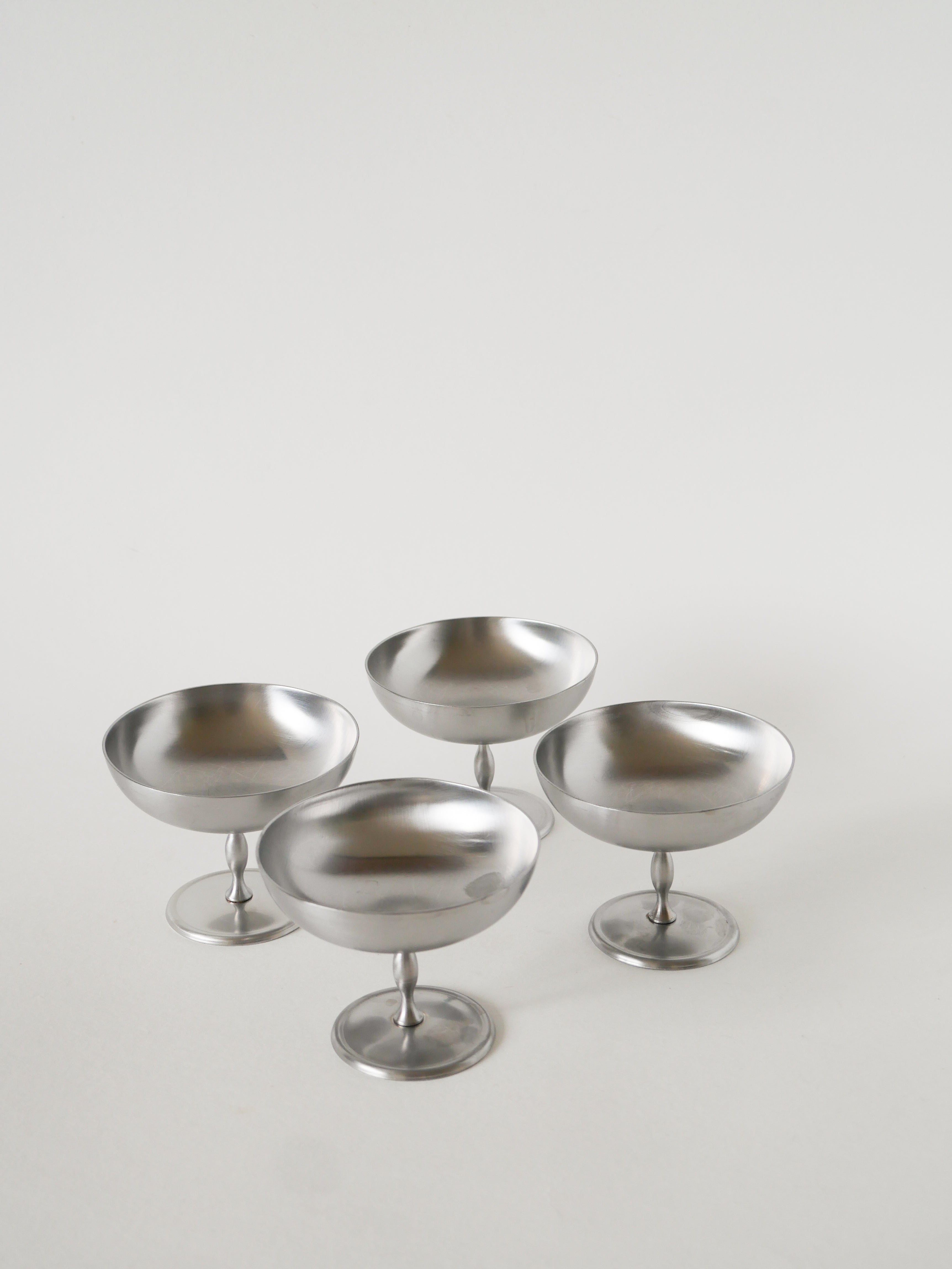 Lot De 4 Coupes À Glace En Inox Mat, Pieds Haut, Forme Libre, Design, 1970