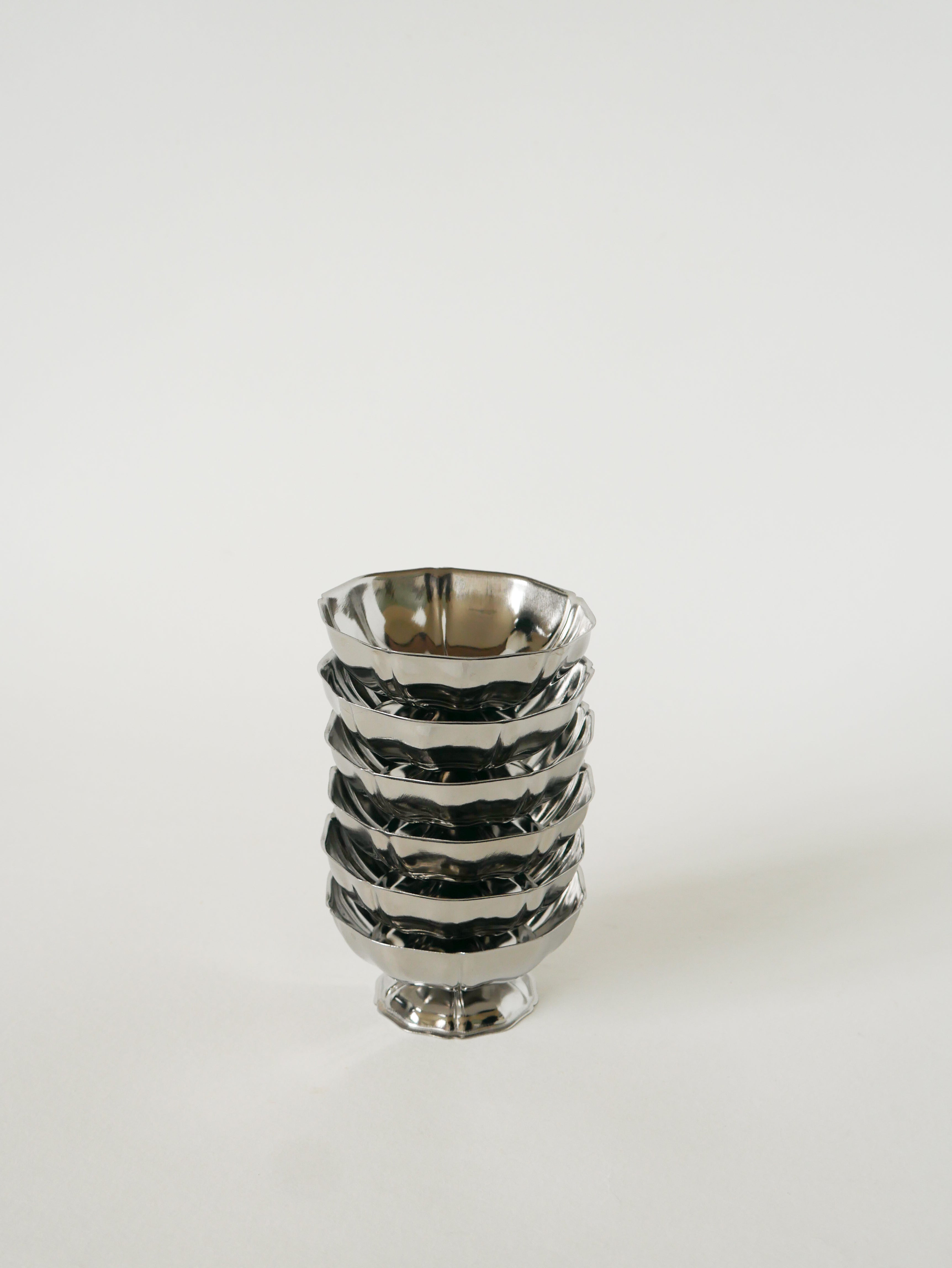Lot De 6 Coupes À Glace Travaillées En Inox, Pieds Bas, 1970