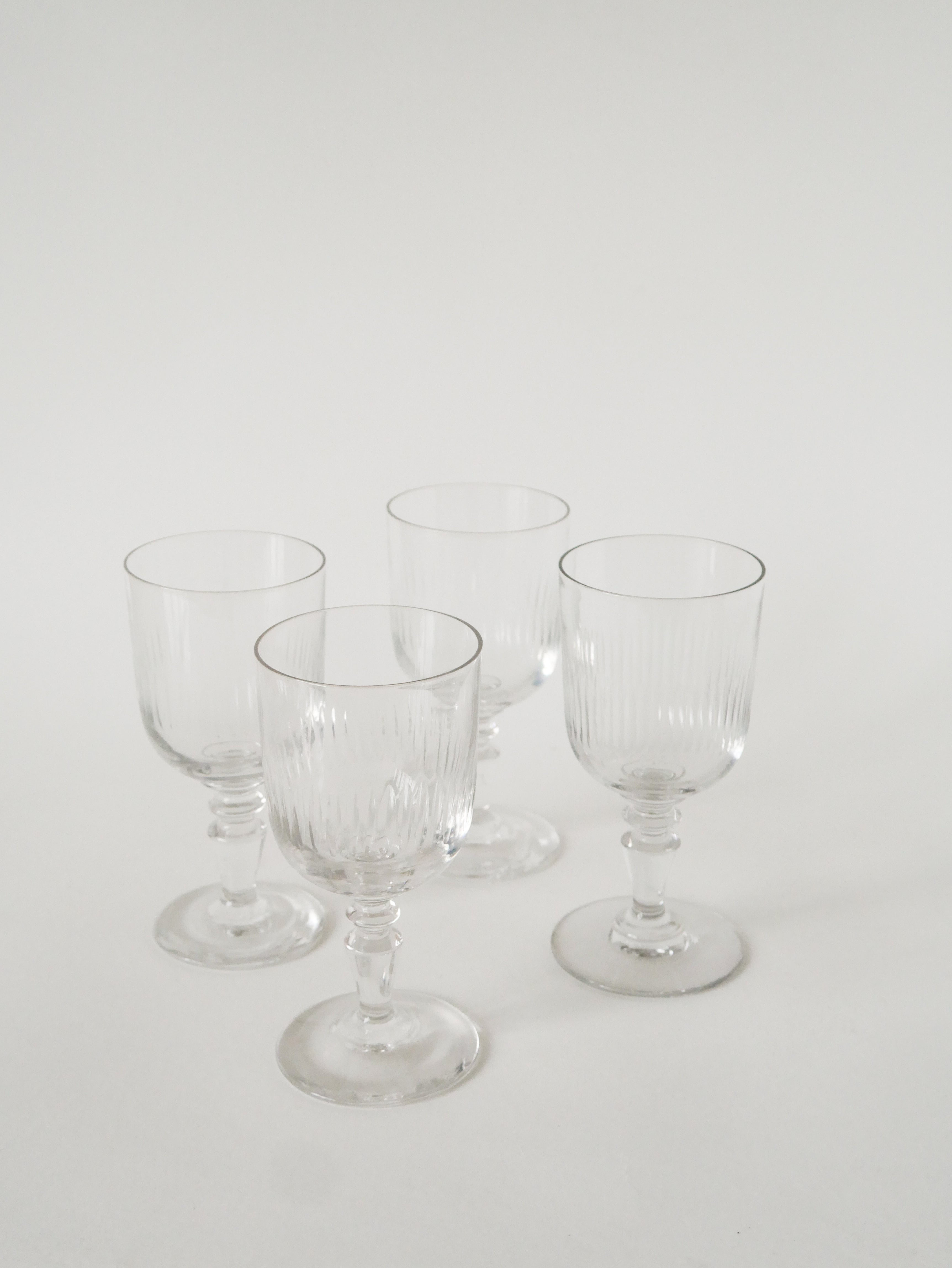 Lot De 4 Grands Verres À Vin Anciens, 1930
