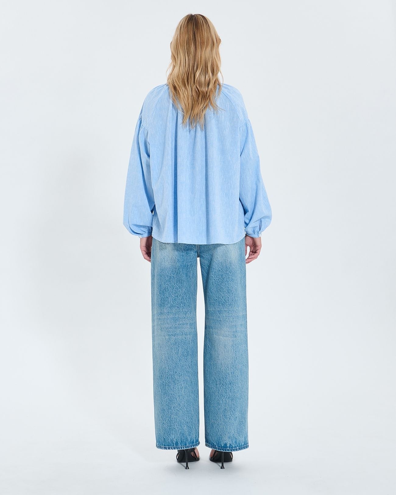 Chemise fluide en coton bleue ciel_3