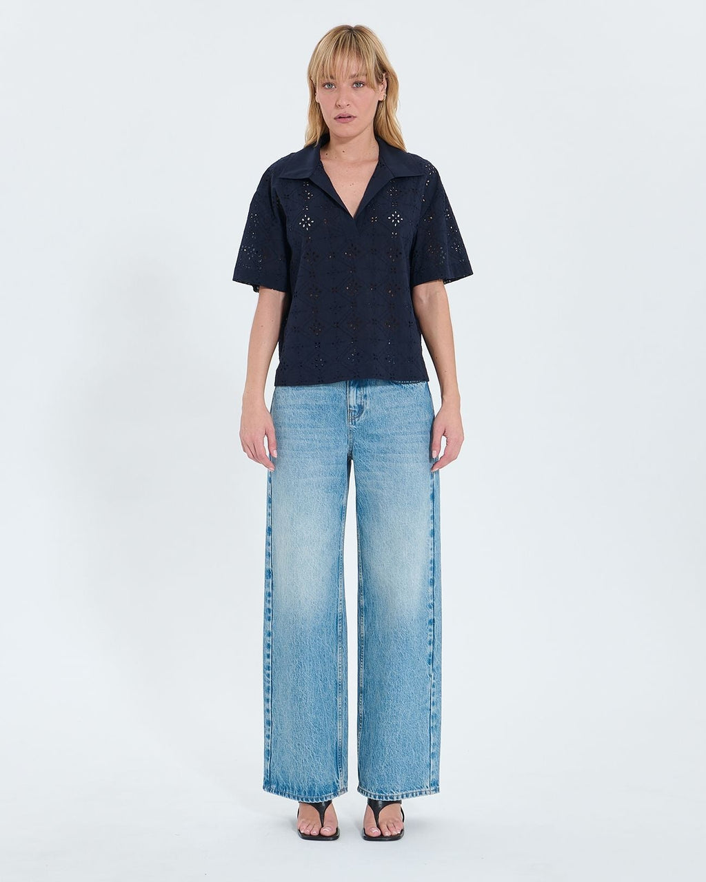 Top ample en broderie anglaise nocturne_4