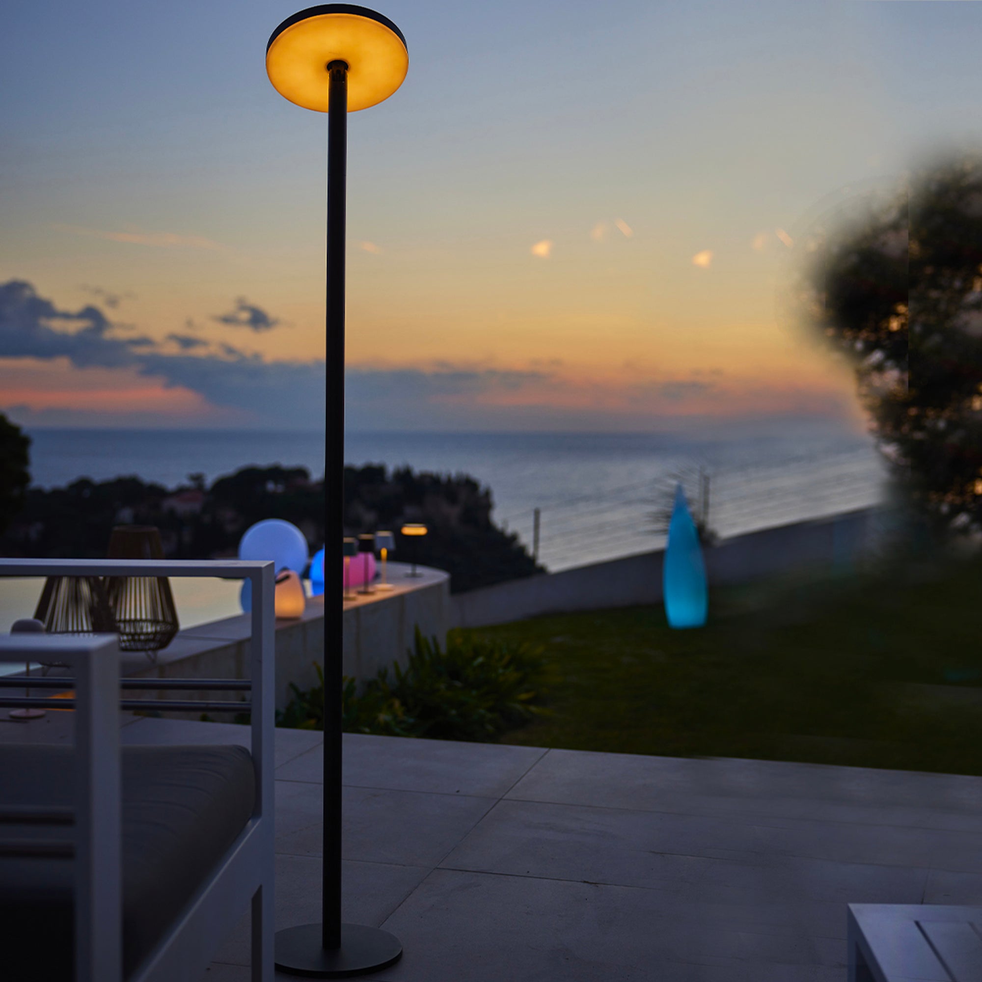 Lampadaire Solaire - Vivia Tall Solar