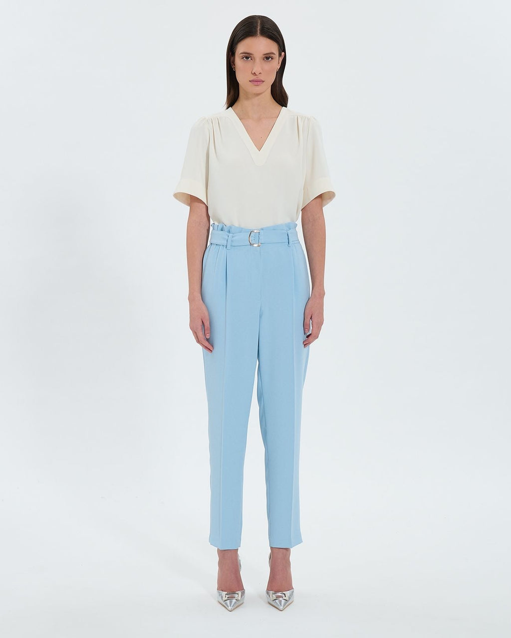 Pantalon cigarette en crêpe bleu_4