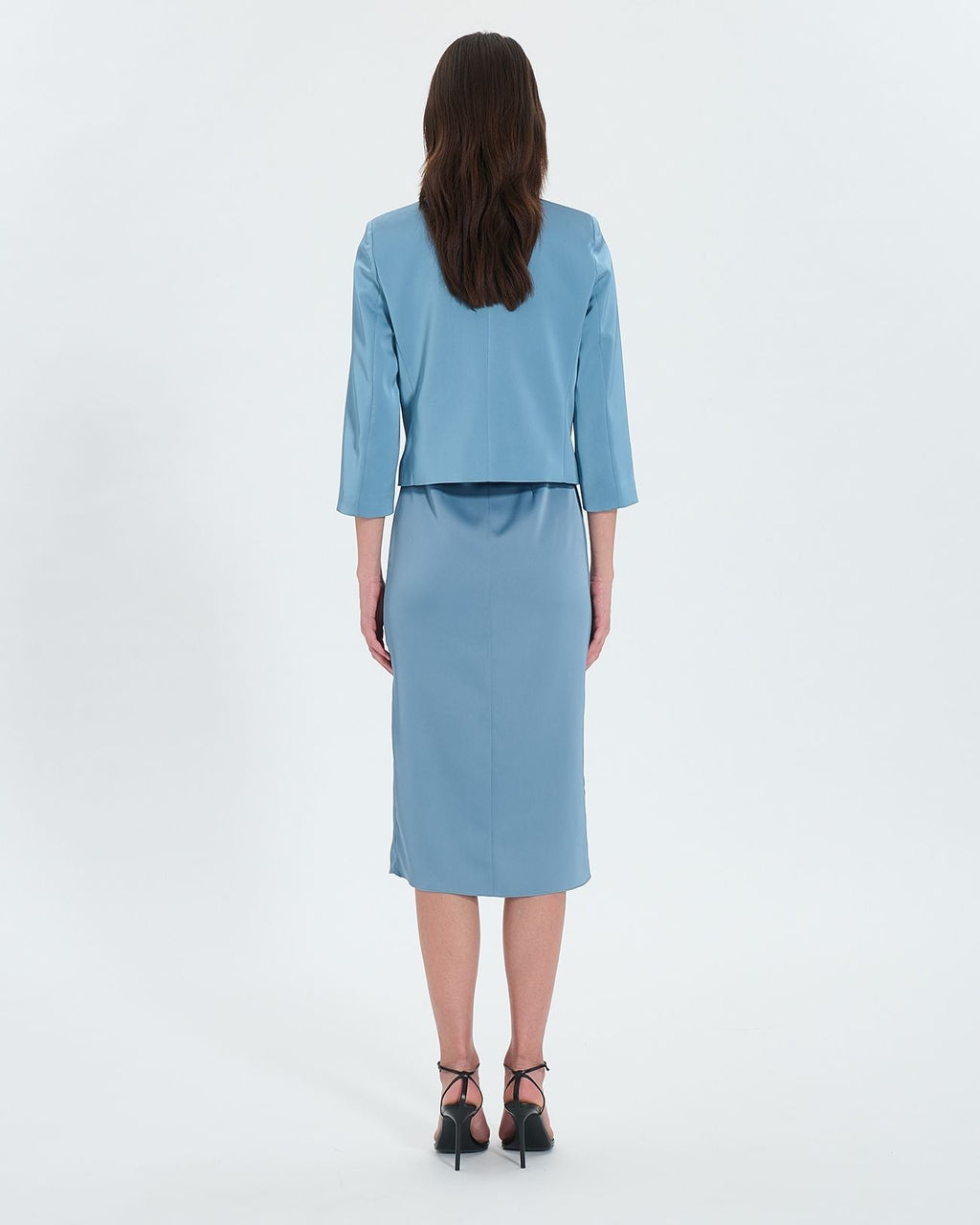 Veste courte satinée bleue_3