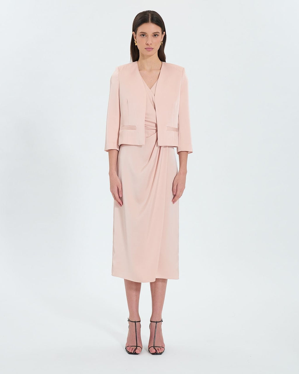 Veste courte satinée nude_2