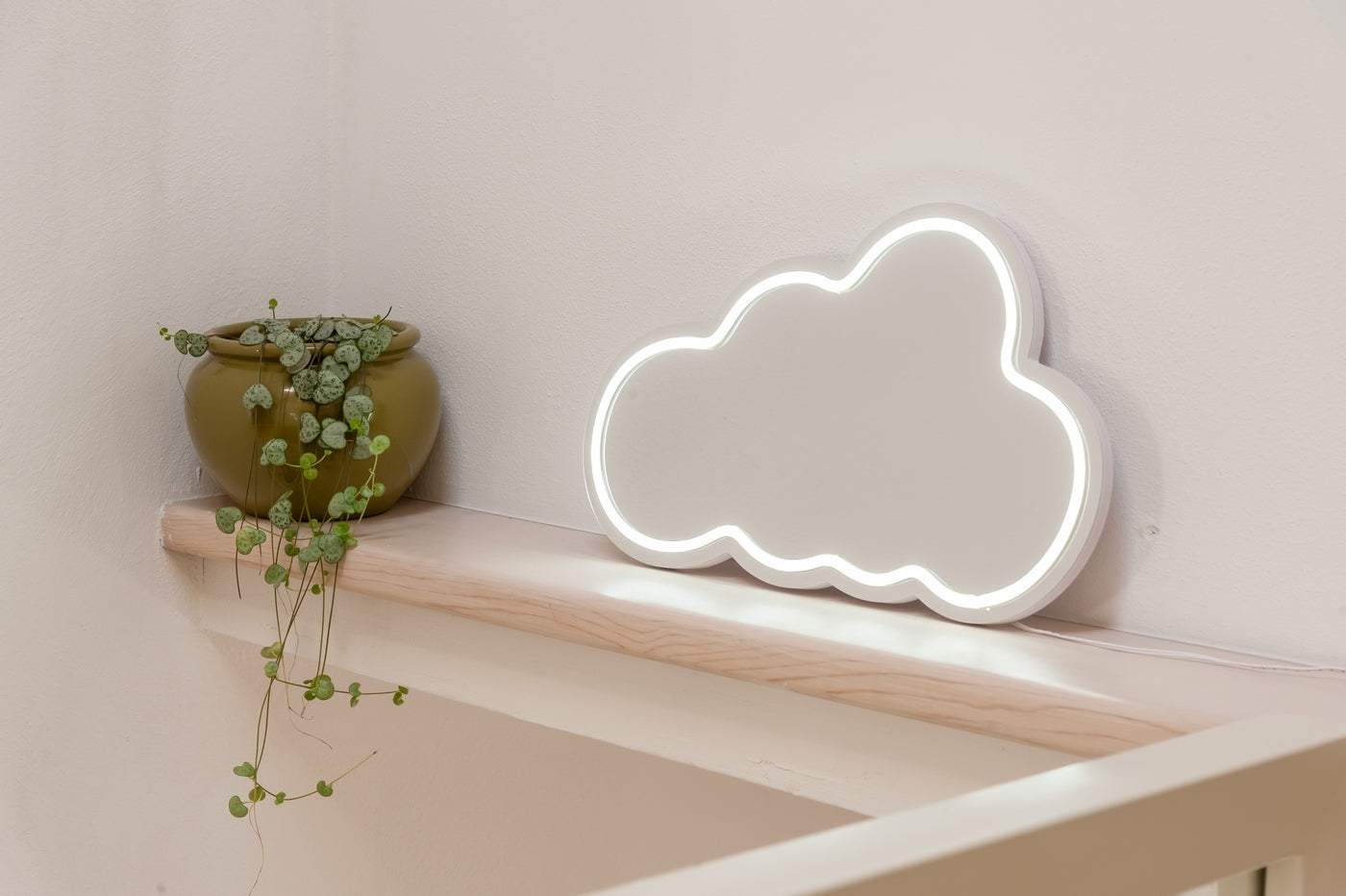 Tokyo - Miroir Néon Décoratif Avec Lumières LED Nuage Blanc