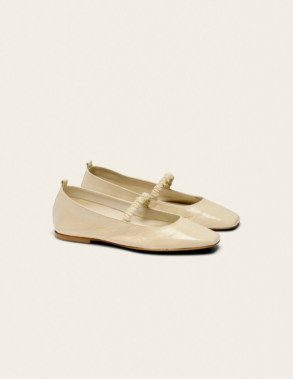 Ballerines Serra - Cuir Plissé Verni Écru