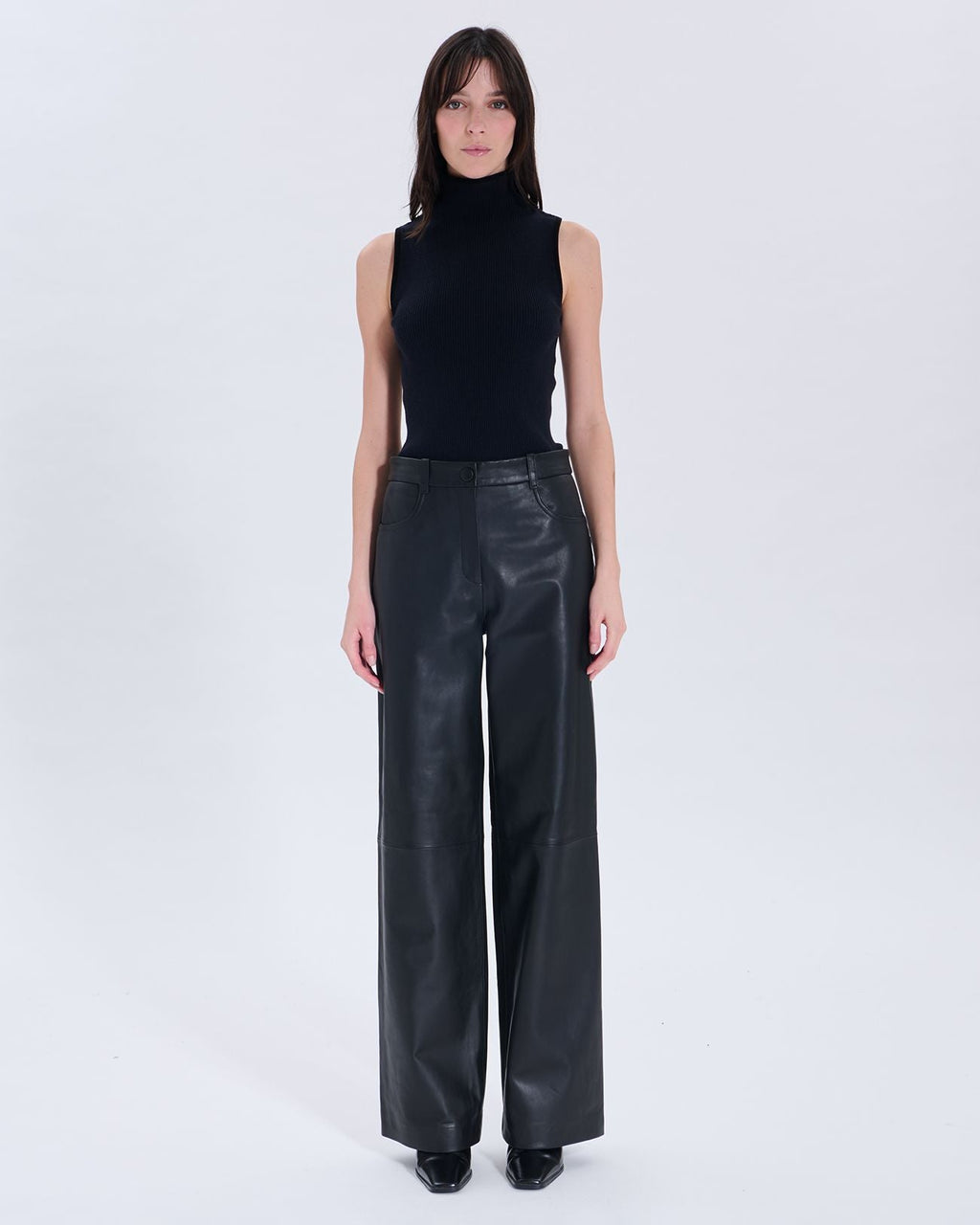 Pantalon Priscille noir en cuir_4