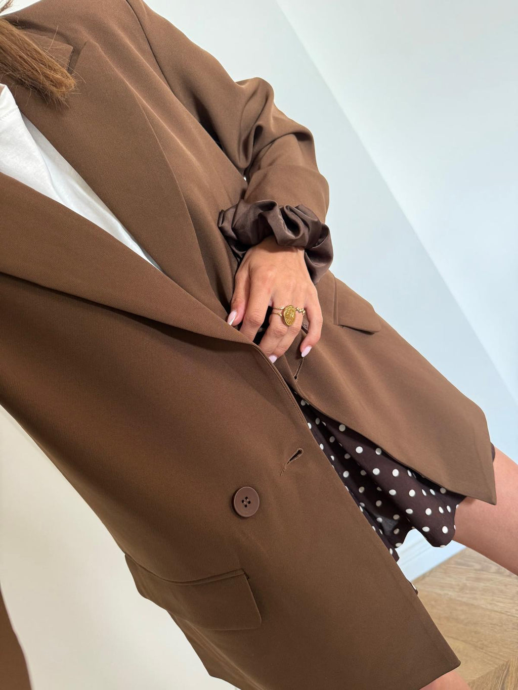 Blazer Leane
