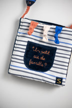 Livre D'Éveil Marinière Avec Détail Poisson