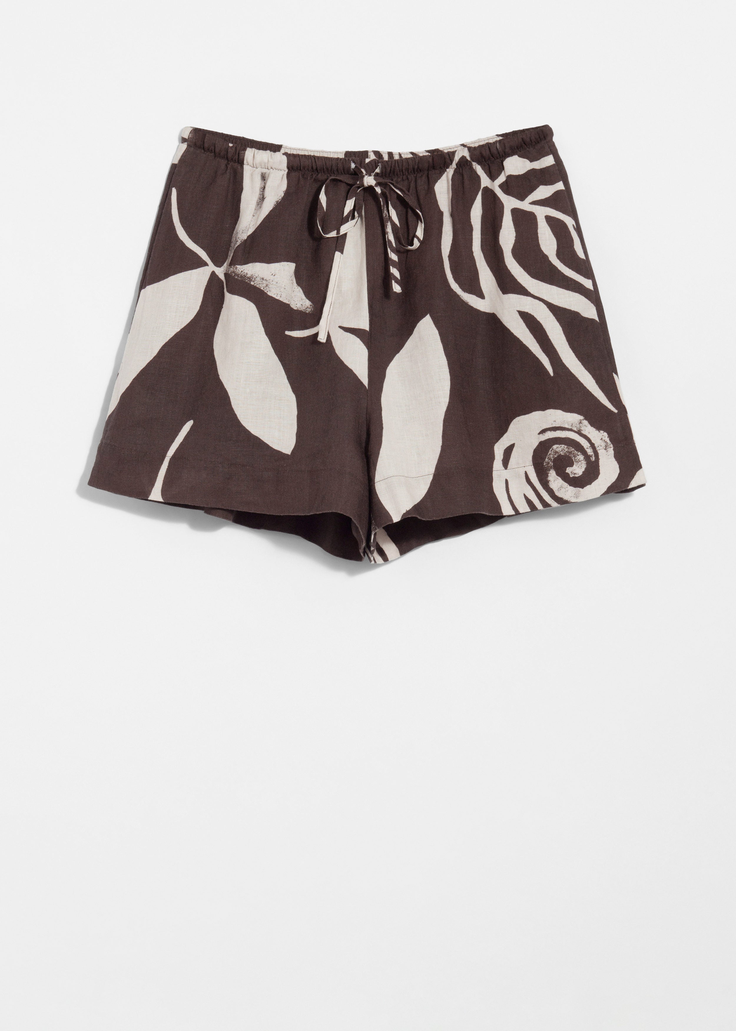 Short St Nadia En Lin Marron