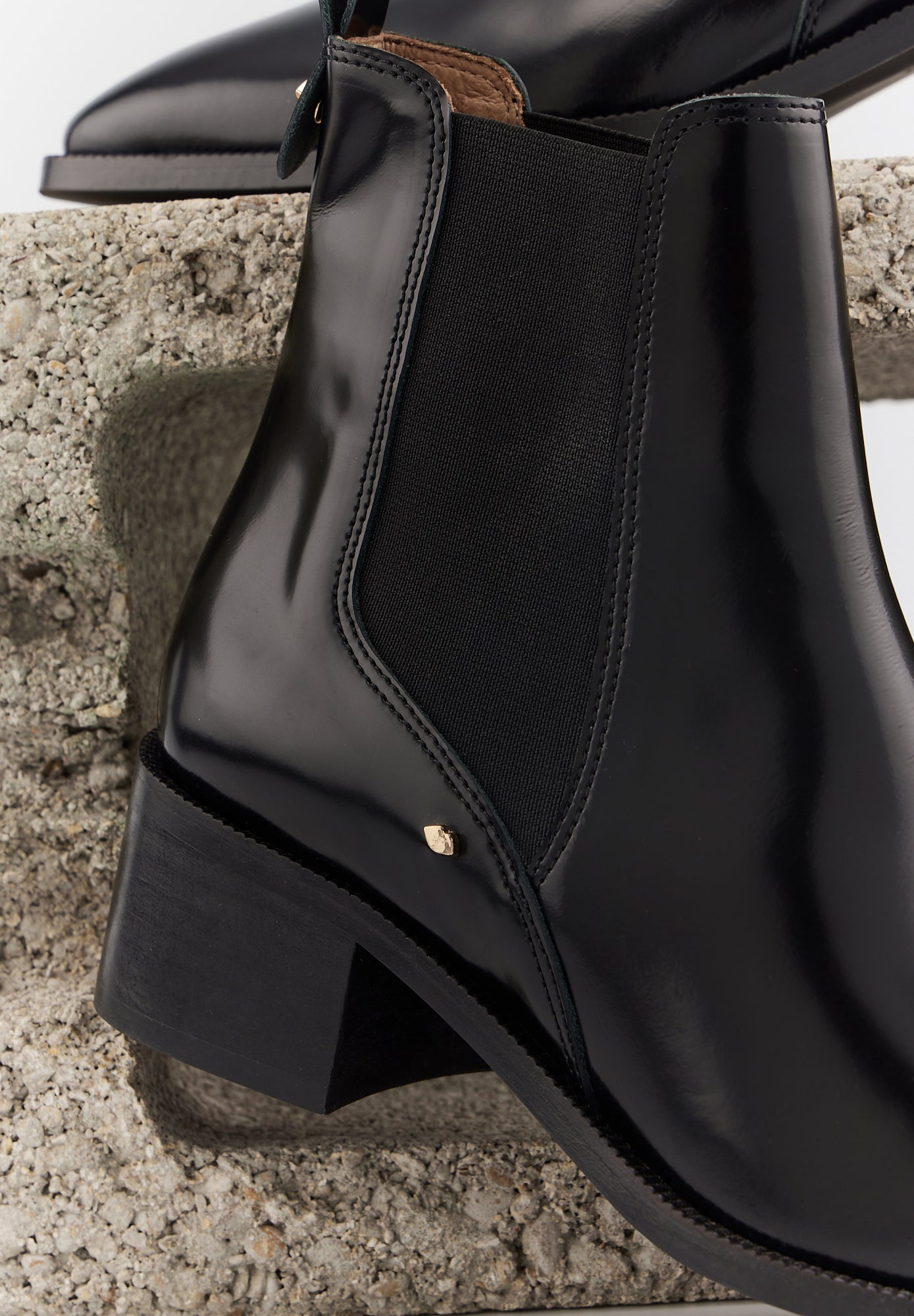 Alicia - Cuir Glacé Noir - Bons Baisers - The Bradery